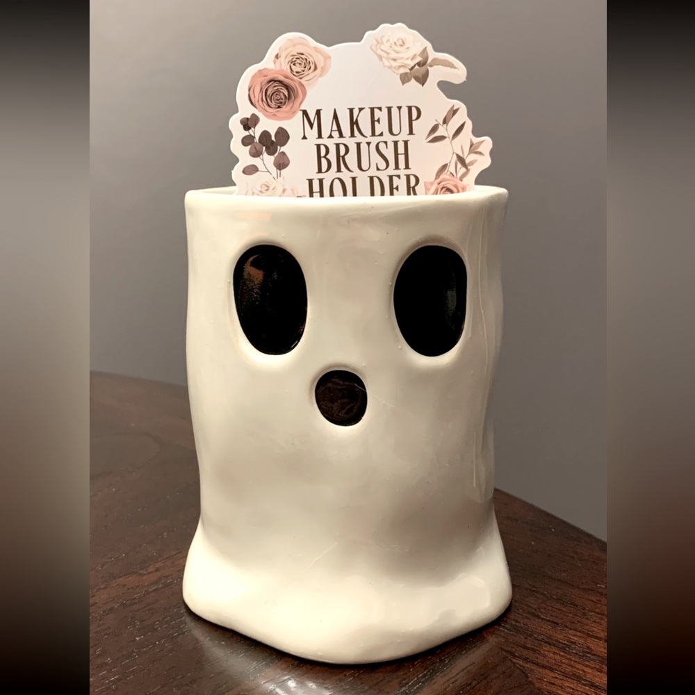 Ghost Makeup Brush Holder